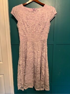 Muadress Lace Fit-and-Flare Midi Dress in Light Lavender Size Large